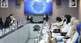 «ایران» سوژه تولیدات نمایشی بانوان هنرمند میشود «ایران» سوژه تولیدات نمایشی بانوان هنرمند میشود