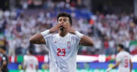 رامین رضاییان در آغوش محمد صلاح؛ ستاره مصری در کنار رونالدو و راموس! + عکس رامین رضاییان در آغوش محمد صلاح؛ ستاره مصری در کنار رونالدو و راموس! + عکس