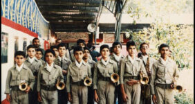 روایت گروه سرود خرمآباد از یک روز غمانگیز/ معجزه باران در تشییع امام روایت گروه سرود خرمآباد از یک روز غمانگیز/ معجزه باران در تشییع امام