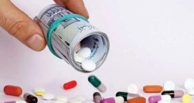 جهش هزینههای تولید و مطالبات انباشته؛ تهدیدی برای پایداری صنعت دارو جهش هزینههای تولید و مطالبات انباشته؛ تهدیدی برای پایداری صنعت دارو