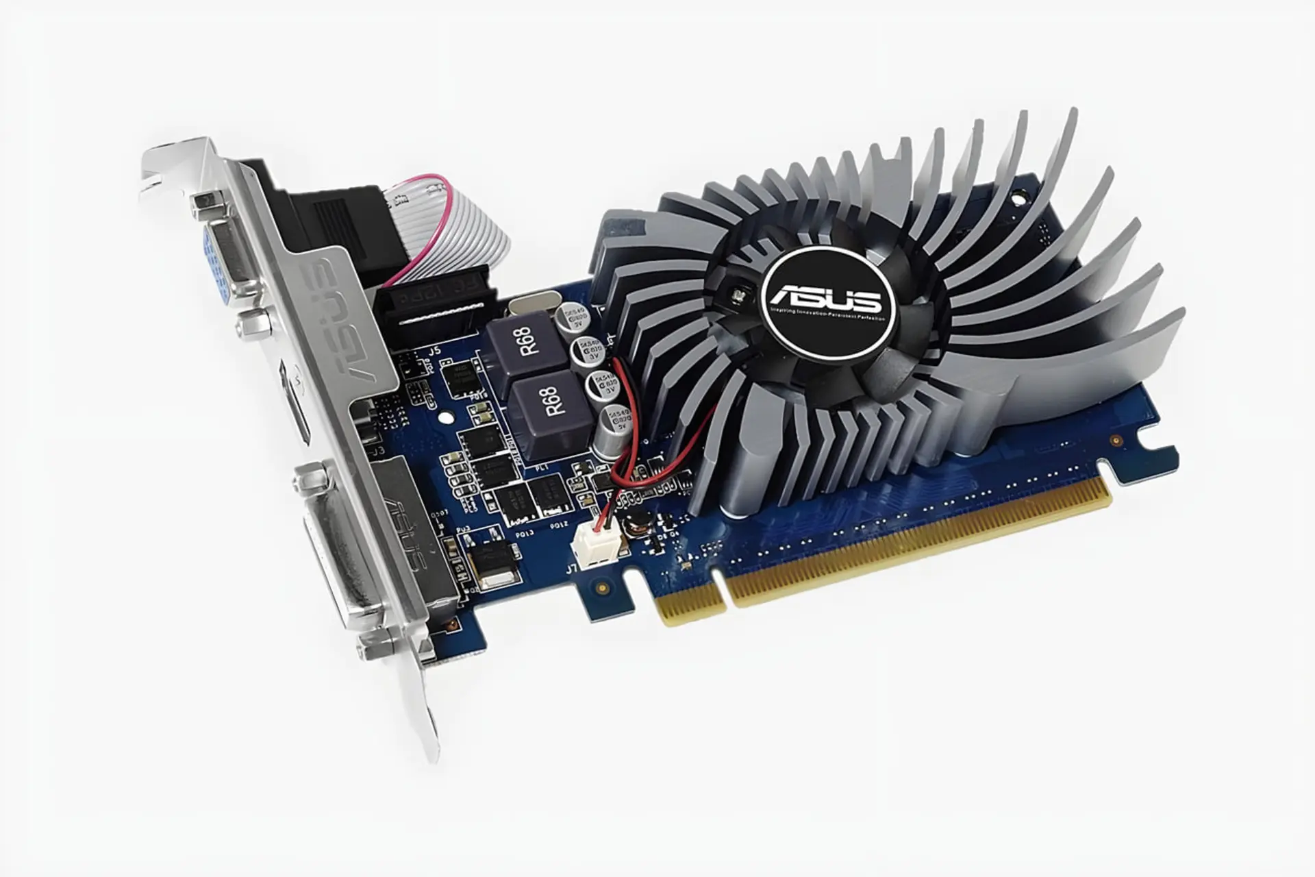 چه کامپیوتری برای لینوکس مناسب است؟ بررسی سختافزار مورد نیاز کارت گرافیک ایسوس (ASUS) با هیتسینک و فن خنککننده روی برد آبی