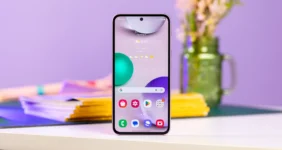 گلکسی A35 سامسونگ دومین آپدیت بتای One UI 9.0 را دریافت کرد گلکسی A35 سامسونگ دومین آپدیت بتای One UI 9.0 را دریافت کرد